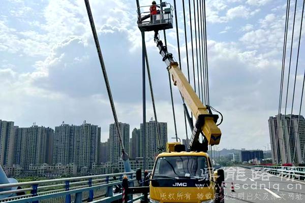 鼎能路桥：大桥路灯焕新 照亮出行之路